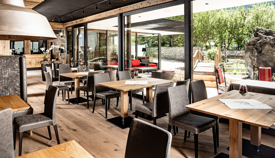 Food & Drinks 5, Almhof Call, Bolzano