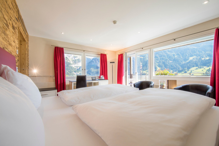 Bedroom 3, Belvedere Swiss Quality Hotel, Interlaken