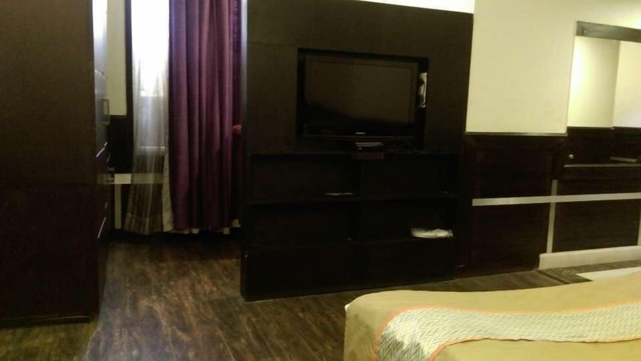 Bedroom 3, Hotel Aadhar, Gurgaon