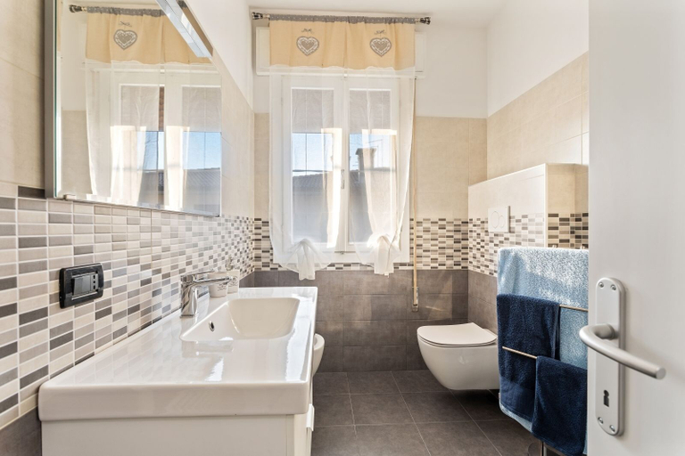 Bathroom 4, Cassola - Via Loria 12, Vicenza