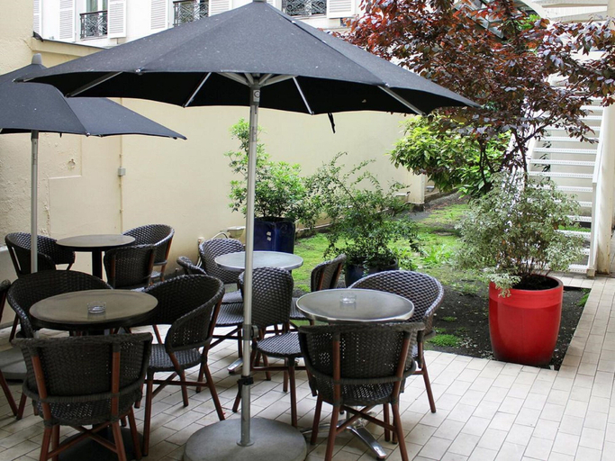 Others 5, New Hôtel Saint Lazare, Paris