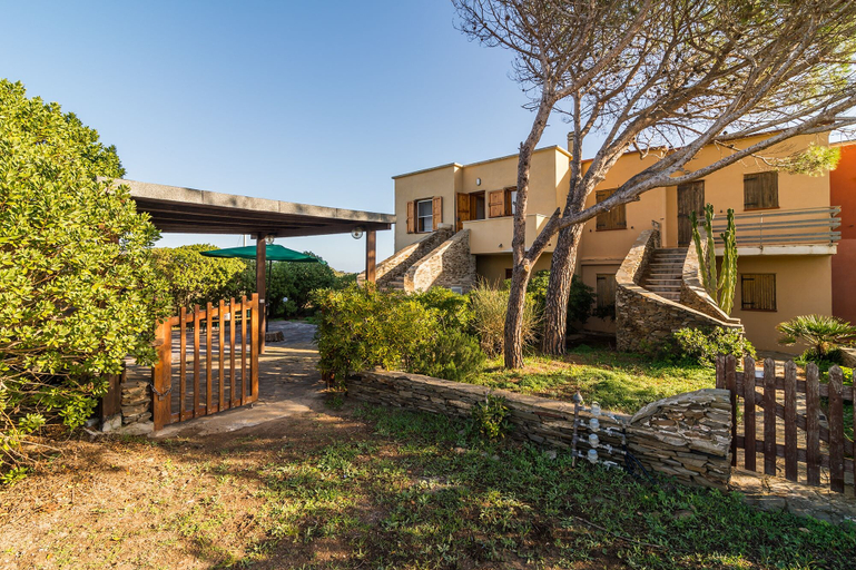Exterior & Views 2, AffittaSardegna - Casa Bedda Ista, Sassari