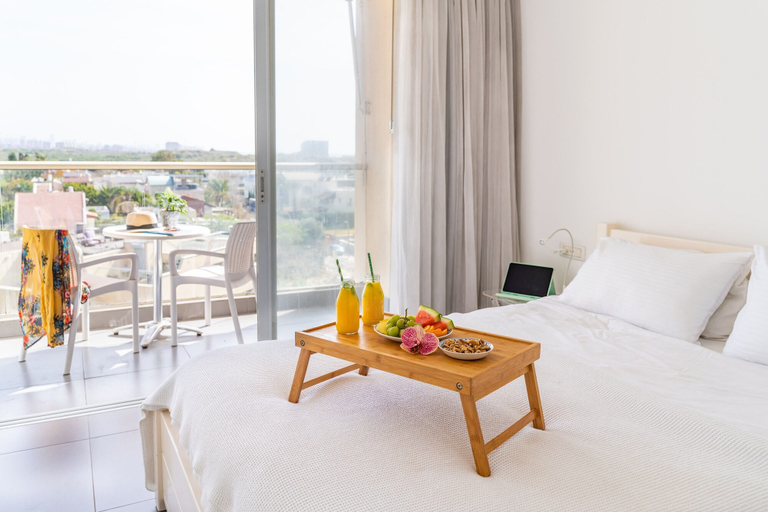 Bedroom 2, Top Tier Apartment with Swimming Pool