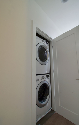 Bathroom 4, Townhouse Retreat, Seattle