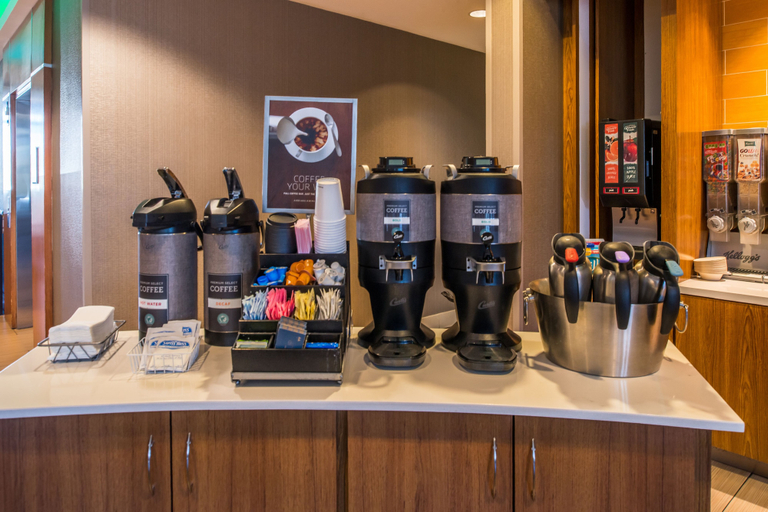 Food & Drinks 5, SpringHill Suites by Marriott Kingman Route 66, Mohave