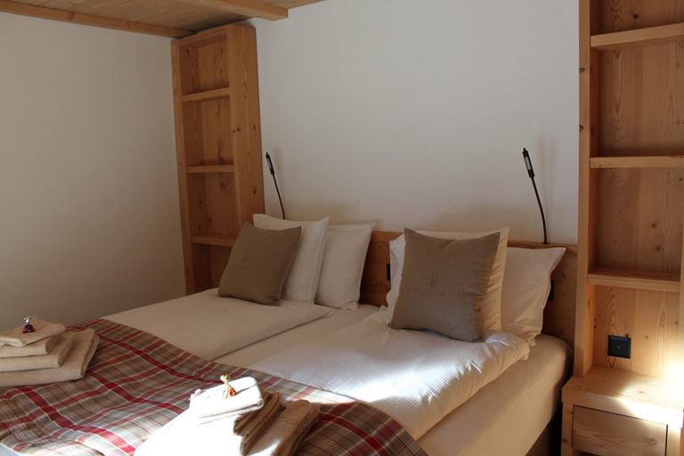 Bedroom 2, Chalet Banja, Visp