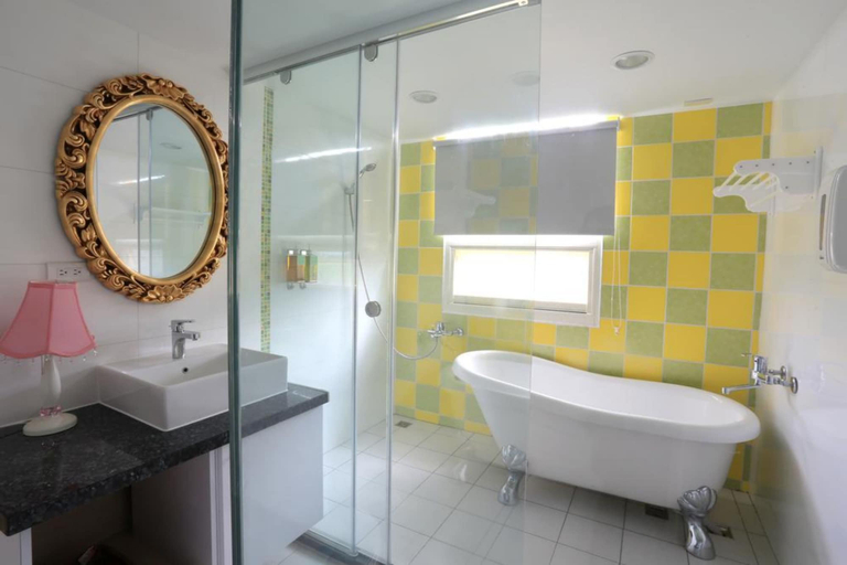 Bathroom 4, An Ti Li Ya Homestay, Yilan