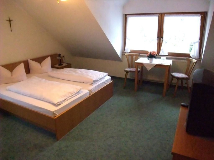 Bedroom 3, Gasthof-Pension Alte Post, Forchheim