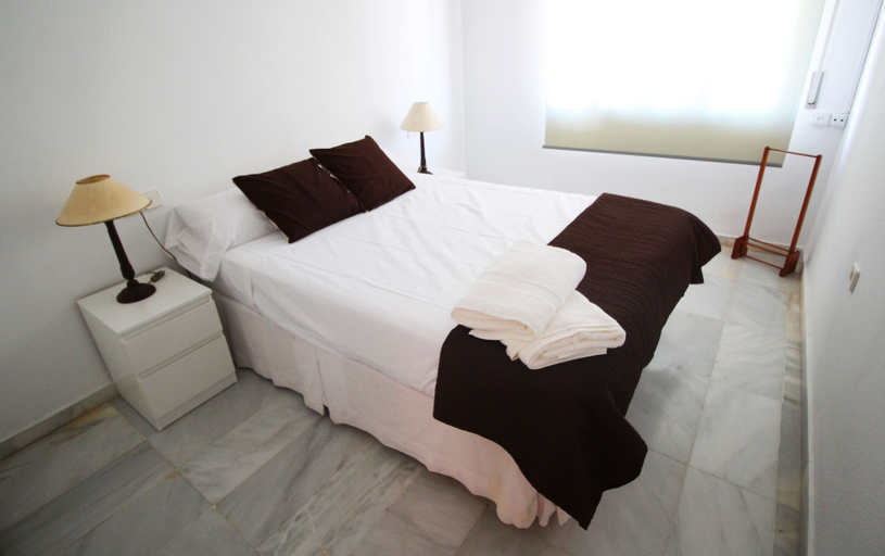 Bedroom 3, Corintio 4º C - Apartamento a 400m de la playa, Almería
