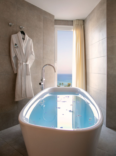 Bathroom 5, Vangelis Hotel & Suites