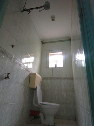 Bathroom 3, Usenge Sunset Resort, Bondo