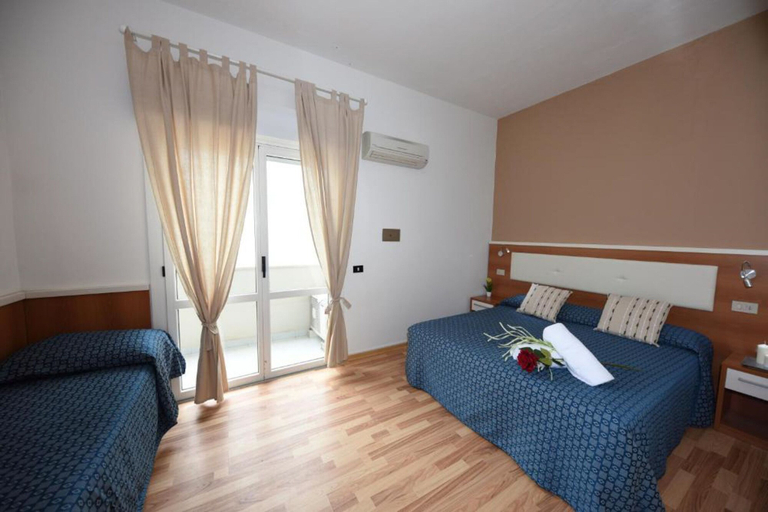 Bedroom 4, Hotel Miramare Inn, Pesaro E Urbino