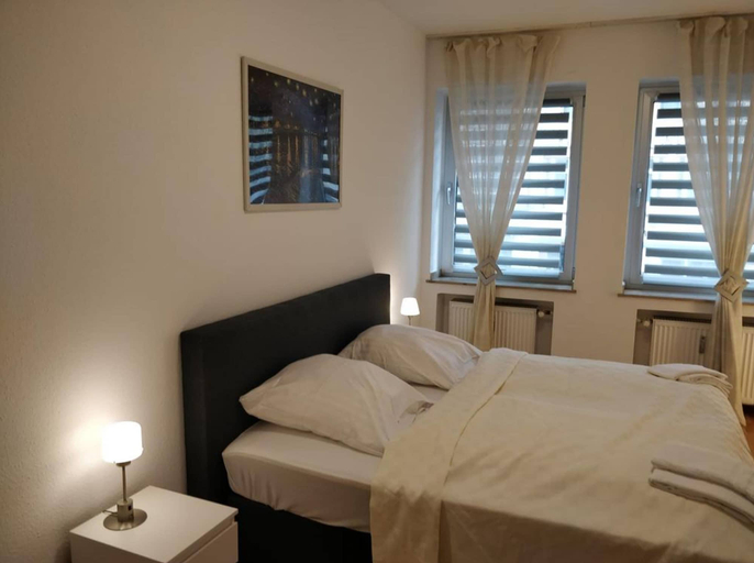 Bedroom 2, Aparthouse Graf-Adolf, Düsseldorf