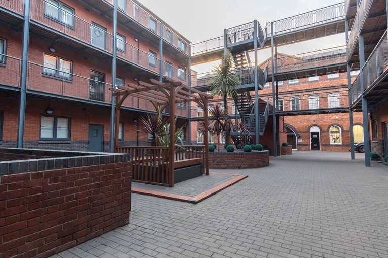 Exterior & Views, City Visits - Mint Drive, Birmingham