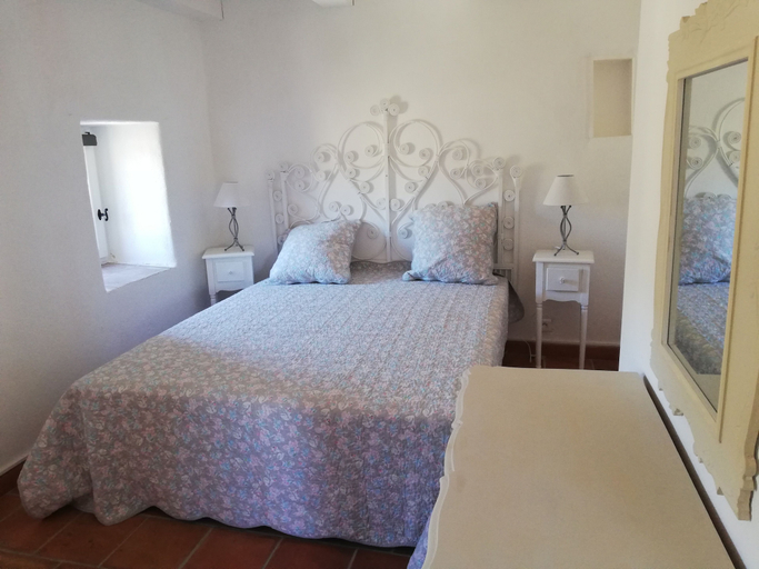 Bedroom, L'intemporel Petit Gîte, Gard