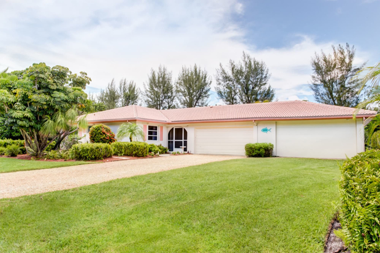 Exterior & Views, Serenity, Lee