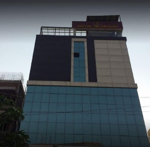 Exterior & Views, Iroomz Hotel SR Grand, Anantapur
