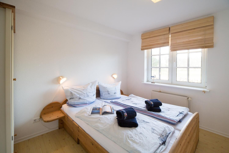 Bedroom 2, Ferienwohnungen Familie Outzen, Nordfriesland