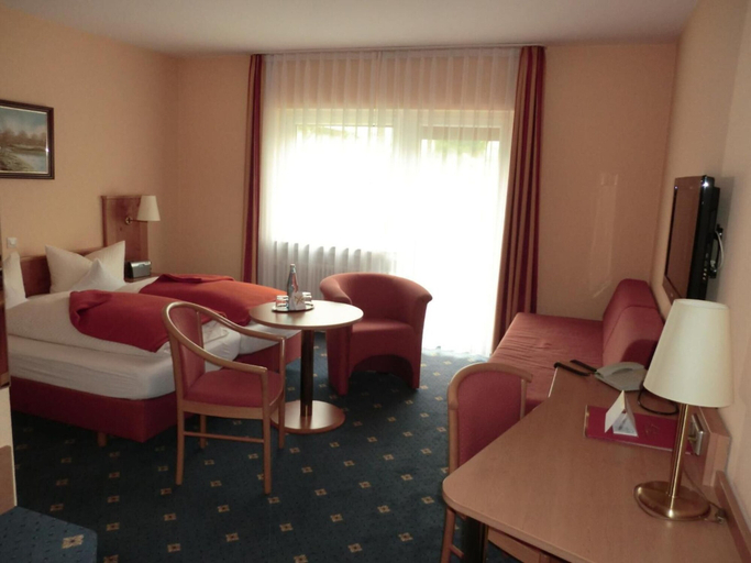 Bedroom 4, Hotel Altenberg, Baden-Baden