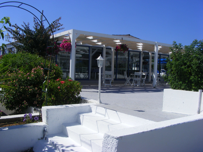 Exterior & Views 2, Flokkas Hotel Apartments