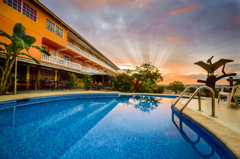 Sport & Beauty 3, Cahal Pech Village Resort