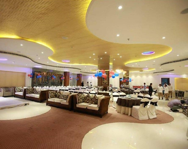 Food & Drinks 3, Royal Inn, Muktsar