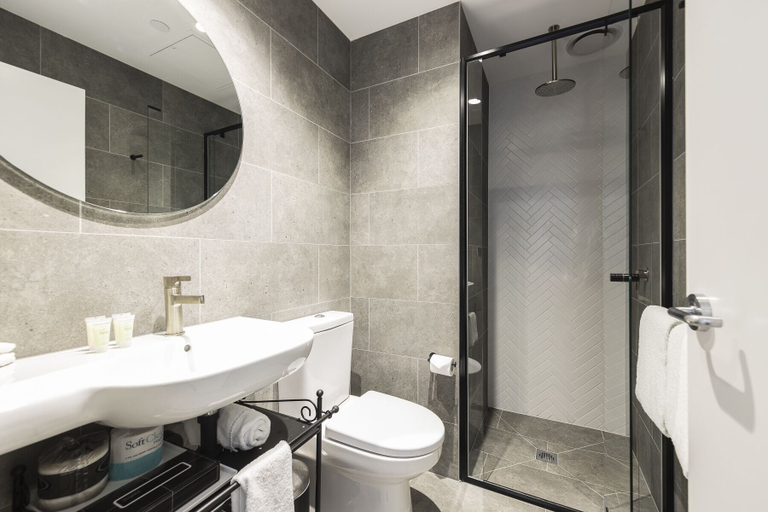 Bathroom 3, Q Squared Serviced Apartments, Melbourne