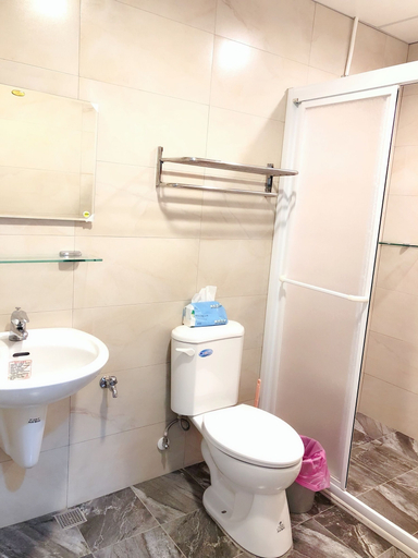 Bathroom 3, Look Tea House, Chiayi County