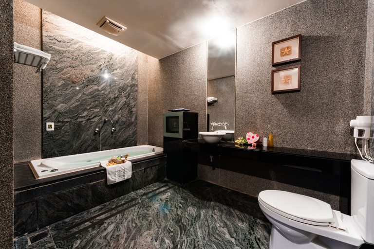Bathroom 4, LiTi Motel, Taichung