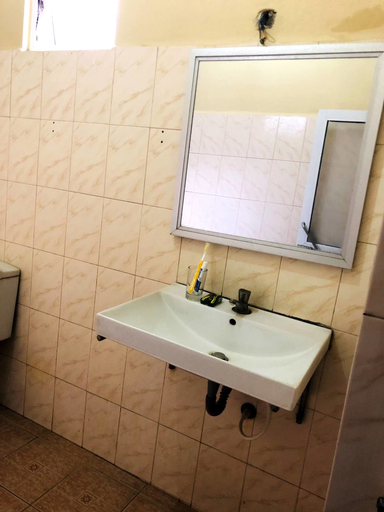 Bathroom 3, Trinco Prasanna Resort, Trincomalee Town and Gravets