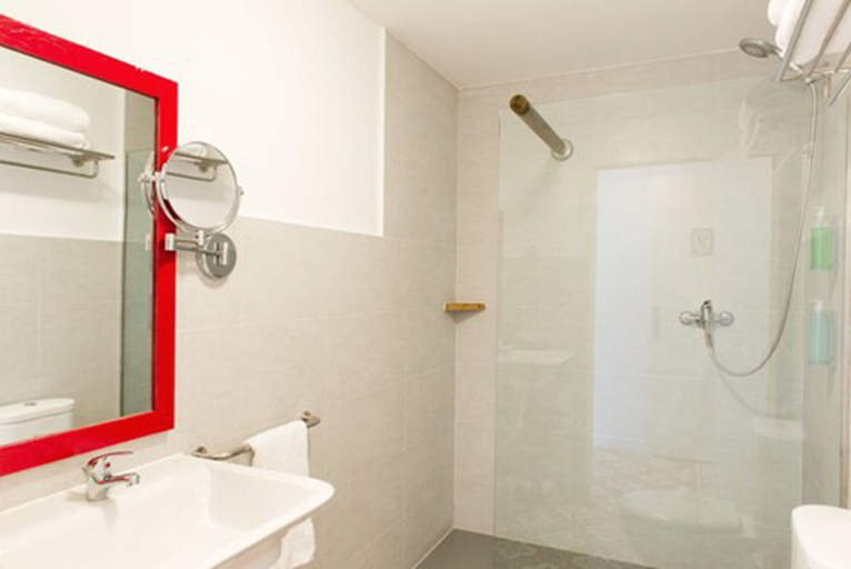 Bathroom 5, Hotel Boutique Torre Barcelona, Barcelona