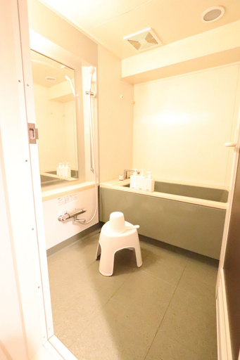 Bathroom 5, CV House, Osaka
