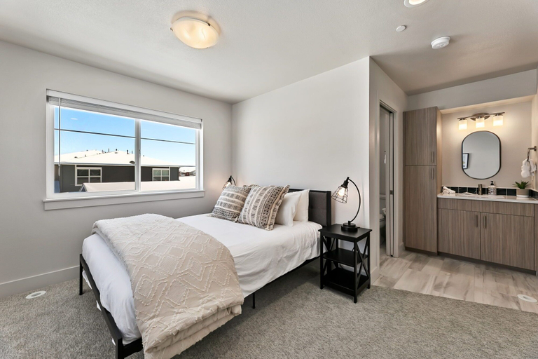 Bedroom 3, 938 Jerome St Unit 3, Larimer