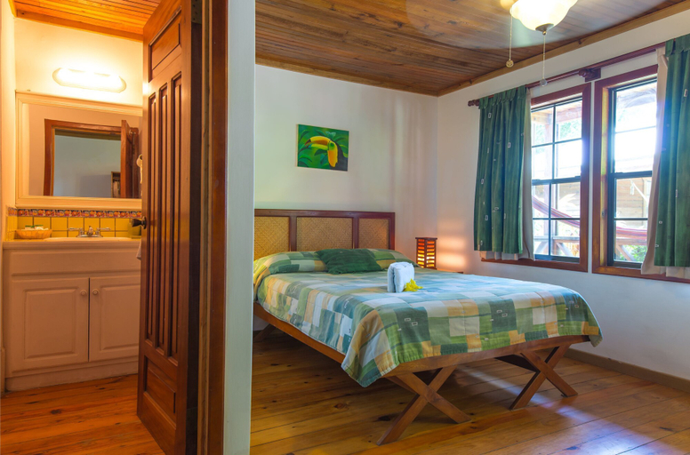 Bedroom 2, Las Rocas Resort And Dive Center, Roatán