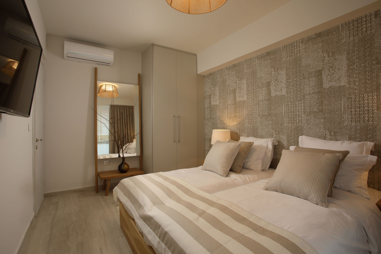 Bedroom 2, Love Luxury Central Apartment, Attica