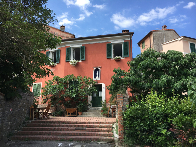 La Nipitella, La Spezia