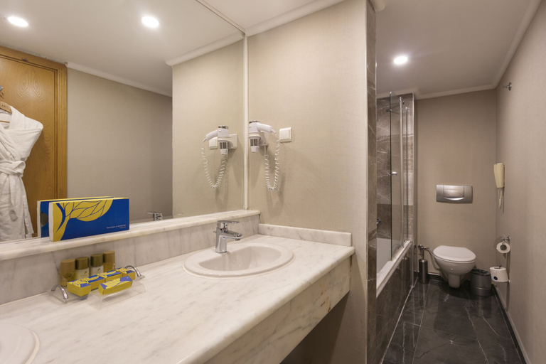Bathroom 5, Sirene Belek Hotel, Serik
