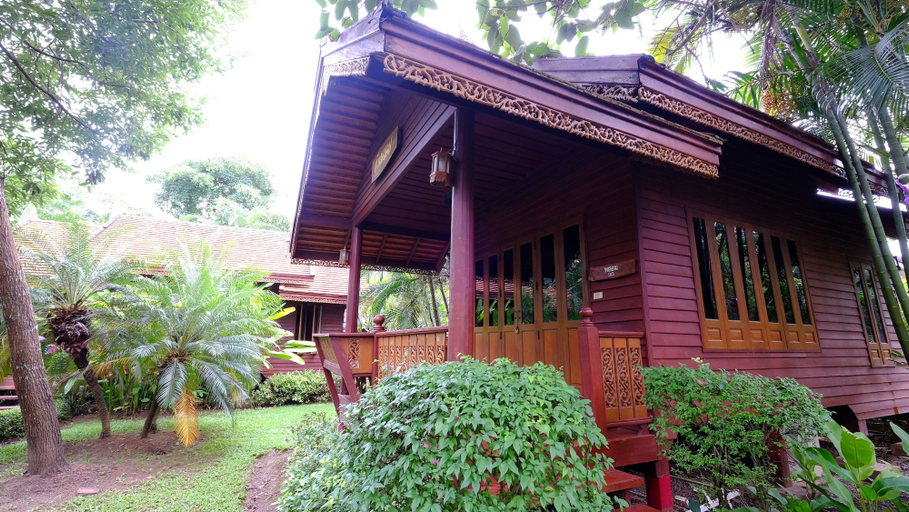 Exterior & Views 2, Chuanthanapanya Resort, Sawang Daen Din