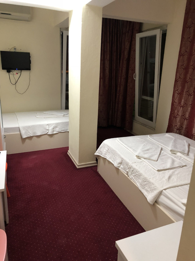 Bedroom 2, Hotel Sarayevo, Ayvalık