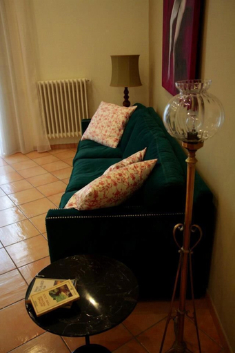 Bedroom 2, B&B Verdi, Salerno