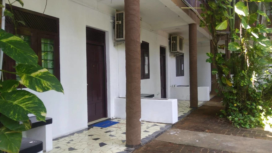Exterior & Views 2, D&J Stamford Hotel - Hostel, Eravur Town