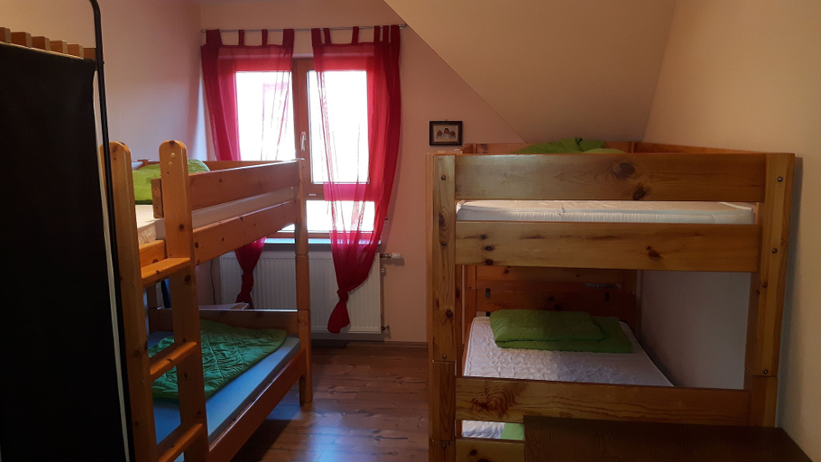 Bedroom 3, Rhön-Indianer-Hotel, Fulda