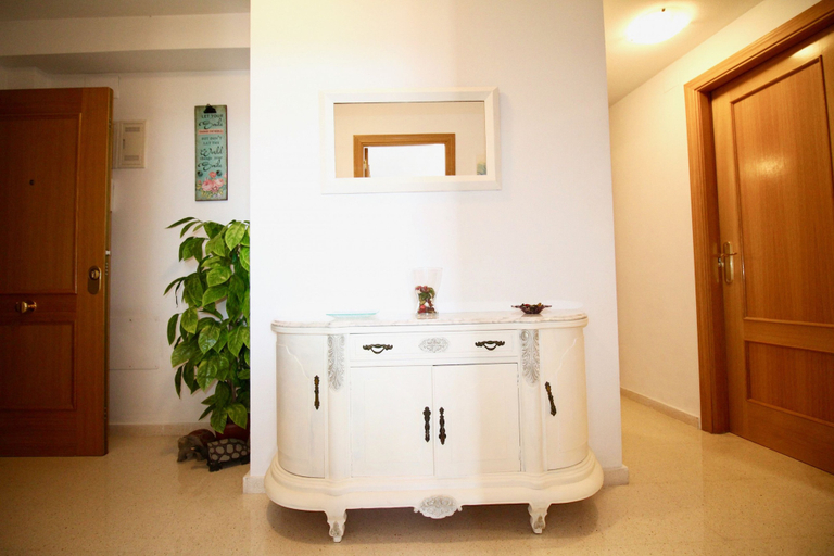 Others 5, Apartamento Postiguet con Balcón, Alicante