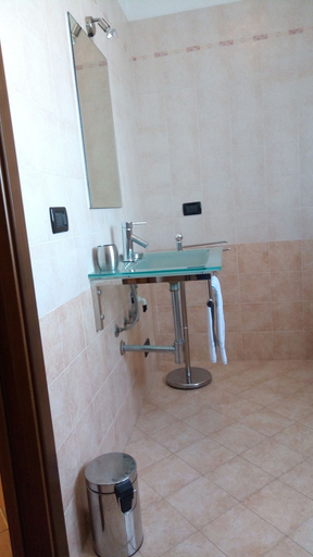 Bathroom 5, Bed & Breakfast Cascina Bellezza, Torino