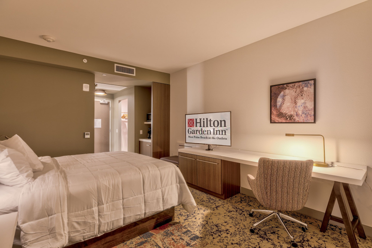 Bedroom 4, Hilton Garden Inn West Palm Beach I95 Outlets, Palm Beach
