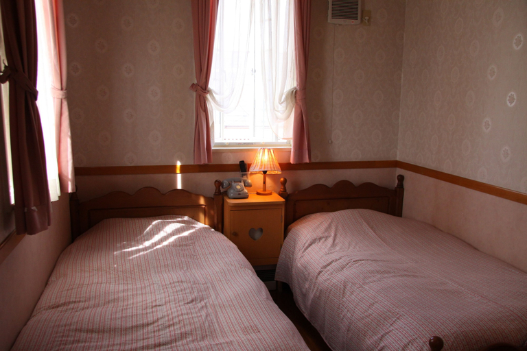 Bedroom 2, Pension Yumekukan, Hakodate