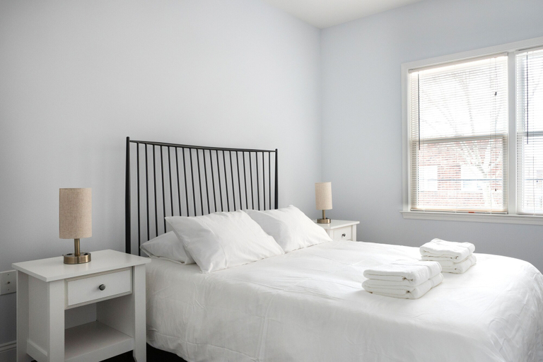 Bedroom 2, 6 Bedroom Duplex Near NYC, Jersey City