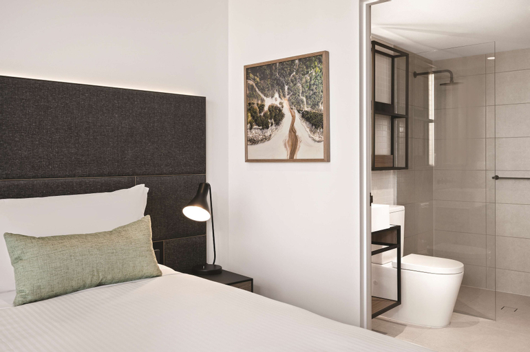 Bedroom 3, Vibe Hotel Melbourne, Melbourne