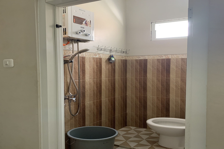 Bathroom 5, Green Homestay, Malang