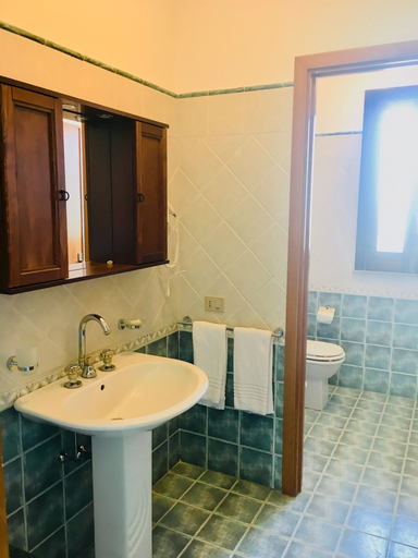 Bathroom 4, Villa Le Palme, Catania